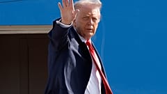 Trump bereitet sich auf den Einstieg in die Air Force One vor