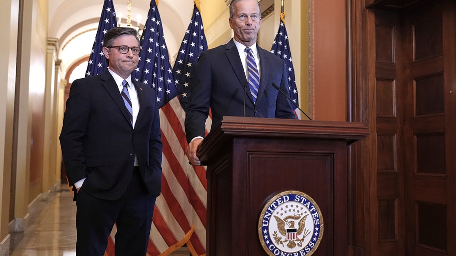 Μάικ Τζόνσον και Τζον Θουν