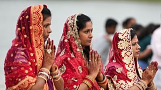 Hindu hívők Ahmedabadban