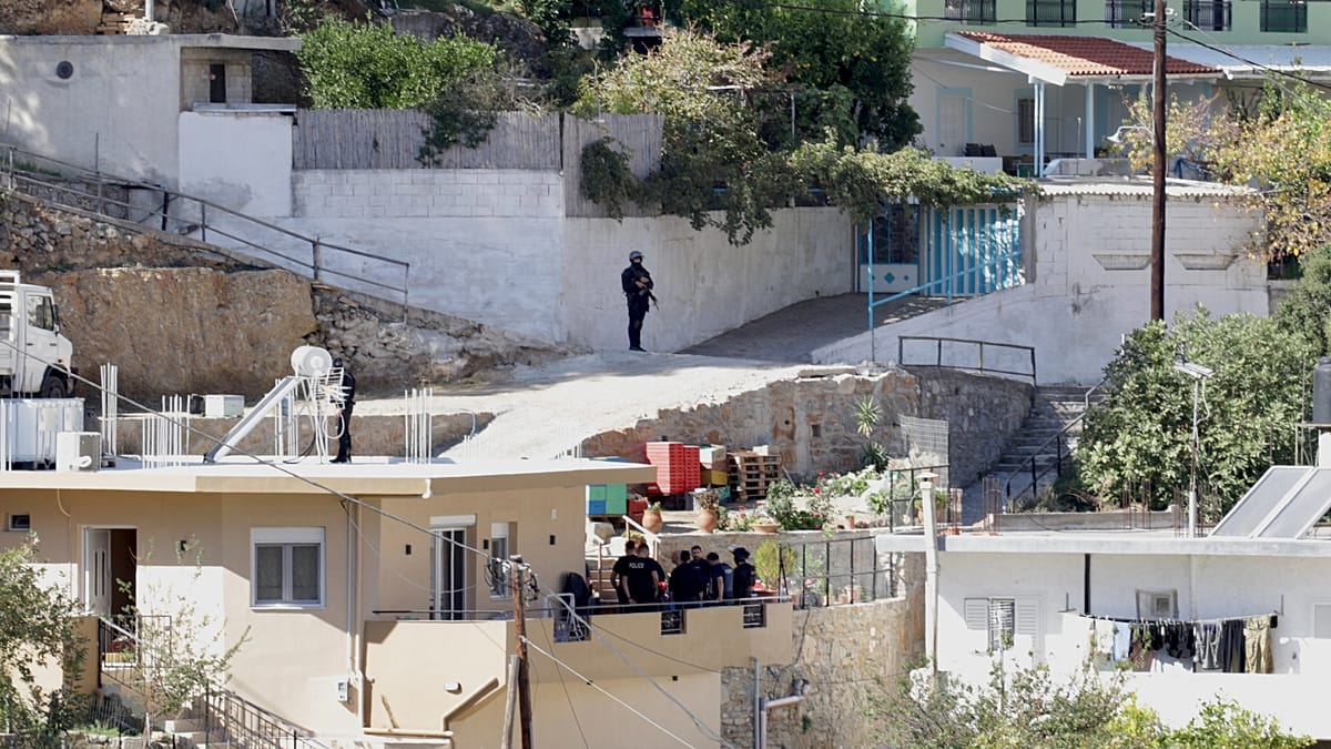 Rixa entre clãs faz dois mortos e está a consternar a Grécia