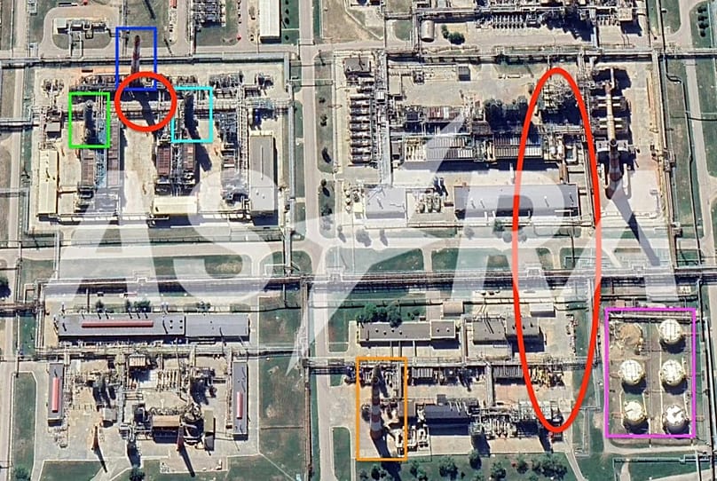 Capture d'écran du média open source Astra, indiquant les endroits de frappes.