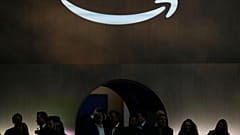 DOSYA - New York'taki bir Amazon etkinliğinde bir Amazon logosu görülüyor. 30 Eylül 2025.