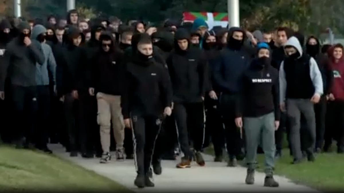 Clashes erupt between police and protesters at far-right event in Pamplona