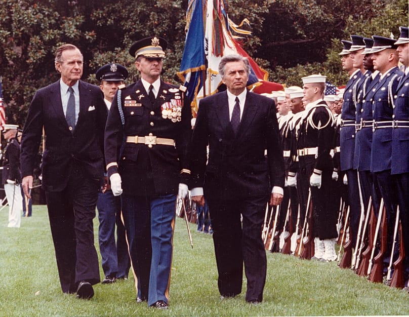 George Bush és Antall József a Fehér Ház kertjében 1990 októberében