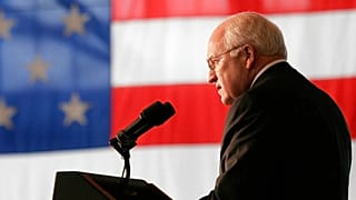 Vice President Dick Cheney delivers his speech to troops at Fairchild Air Force base in Spokane, 17 April, 2006 
