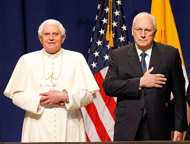 Com o Papa Bento XVI em 2008