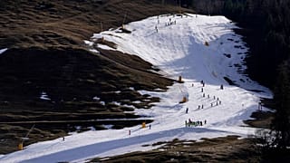 Mit Kunstschnee präparierte Piste in der Nähe von Bayeischzell