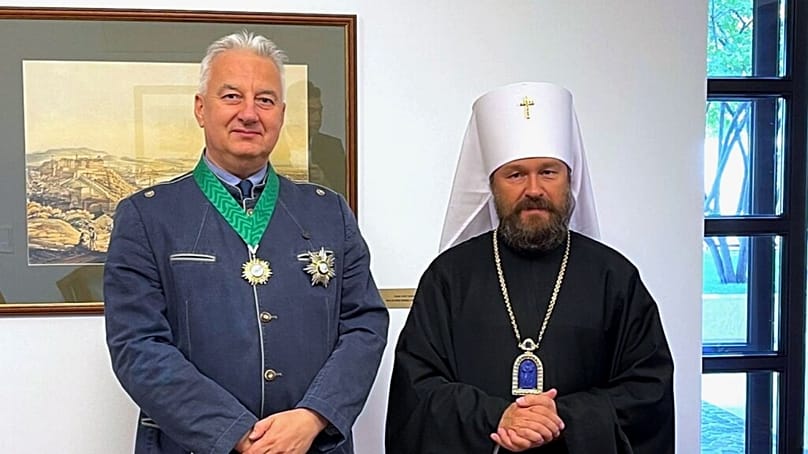 Semjén Zsolt miniszterelnökhelyettes Hilarion társaságában