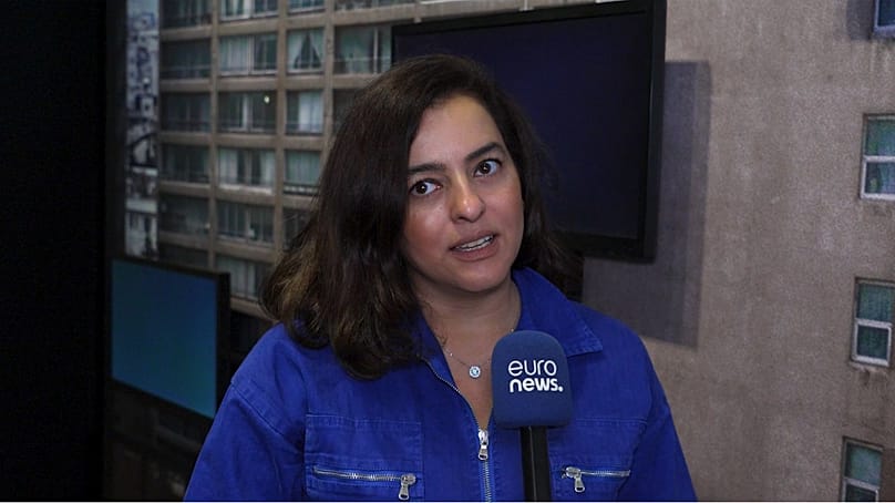 Newsha Tavakolian, photographe iranienne, montre dans une série de portraits la société de son pays d'origine.
