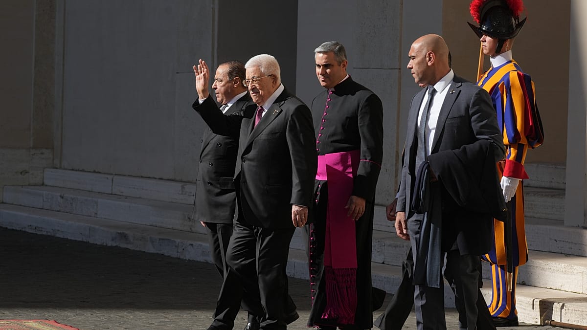 Papa Leone XIV riceve Abu Mazen: “Serve una soluzione a due Stati e ...