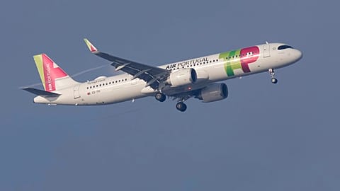 Fiel - A TAP Air Portugal Airbus 321 approaches for landing in Lisbon, Portugal. 30 December 2023.