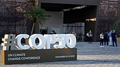 لافتة لقمة الأمم المتحدة للمناخ COP30 القادمة موجودة خارج المركز الصحفي في بيليم، ولاية بارا، البرازيل، يوم الثلاثاء 4 نوفمبر 2025. 