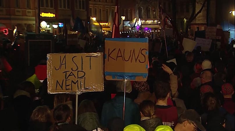 People protest in Riga against Latvia's potential withdrawal from the Istanbul Convention, 6 November, 2025