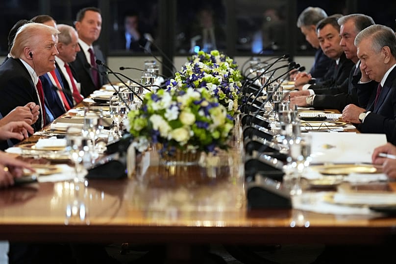 ABD Başkanı Donald Trump ve yönetimi, 6 Kasım 2025 Perşembe günü Washington'daki Beyaz Saray'da Orta Asya ülkelerinin liderleriyle akşam yemeğinde bir araya geldi.