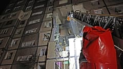 Un bâtiment de Dnipro endommagé par une frappe de drone russe