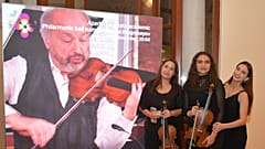 Dmitry Sitkovetsky (en la foto) y miembros de la Orquesta Estatal de Bakú