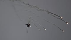 Griechenlands Luftwaffe bei einer Flugshow bei den Ochi-Days in Thessaloniki