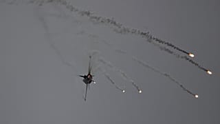 Griechenlands Luftwaffe bei einer Flugshow bei den Ochi-Days in Thessaloniki