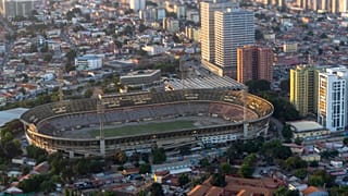 Angola : 50 ans d'indépendance, entre célébrations et réalités sociales