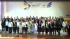 Familienbild vom CELCEU-Gipfel in Clolumbia