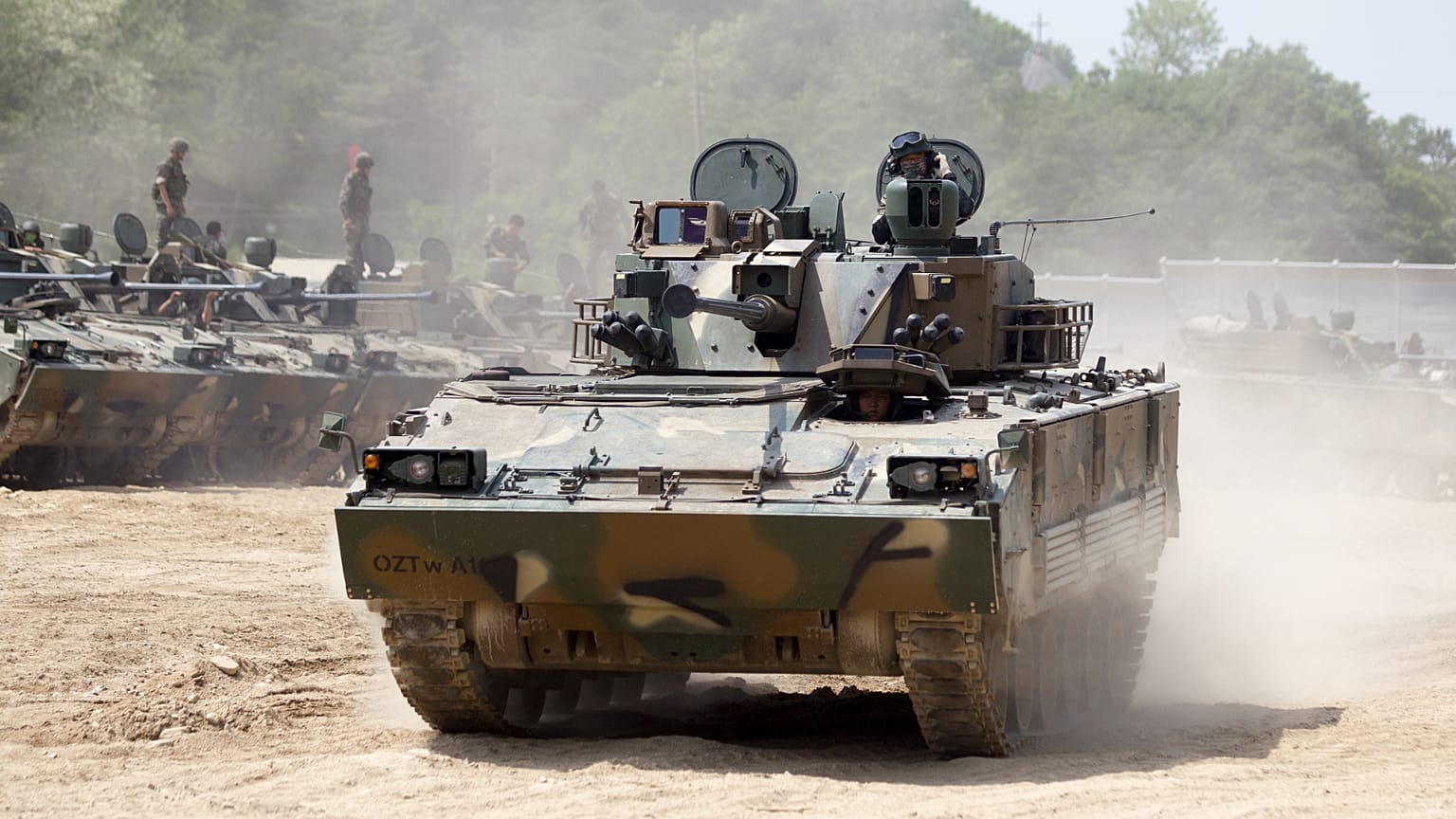 خودروی زرهی محصول شرکت کره‌ای ردبک