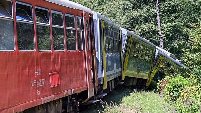 Varios heridos tras la colisión de dos trenes cerca de Bratislava, en Eslovaquia