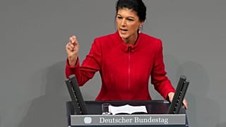 Sahra Wagenknecht von der BSW-Partei spricht am Mittwoch, dem 29. Januar 2025, während einer Debatte über Migration im Deutschen Bundestag in Berlin, Deutschland.