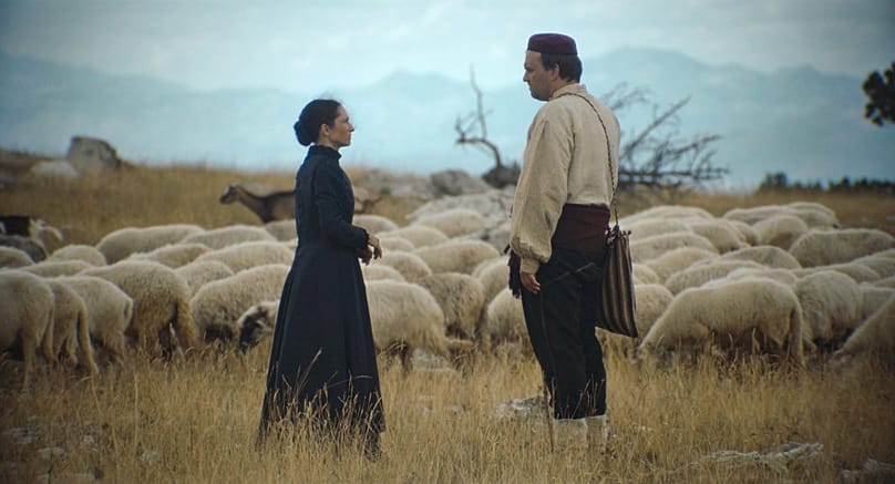 «Ο Θεός δεν θα βοηθήσει» (God will not help)