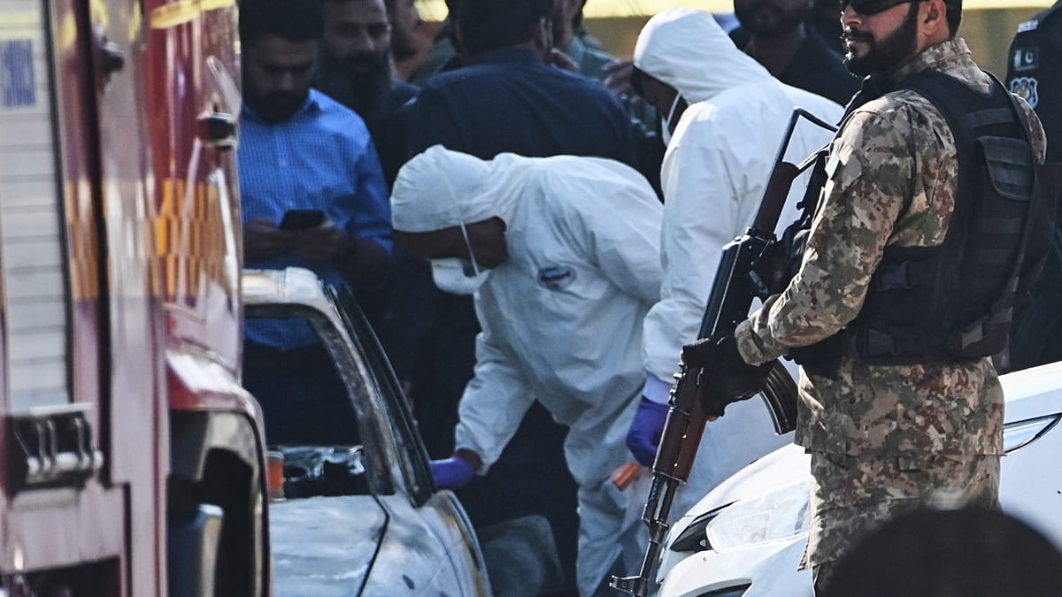 Bombista suicida ataca tribunal em Islamabad e faz 12 mortos