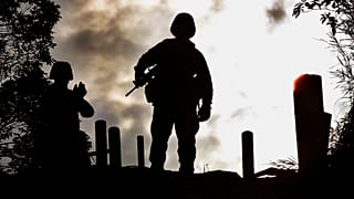 Japán és amerikai katonák nukleáris gyakorlaton Okinawa szigetén