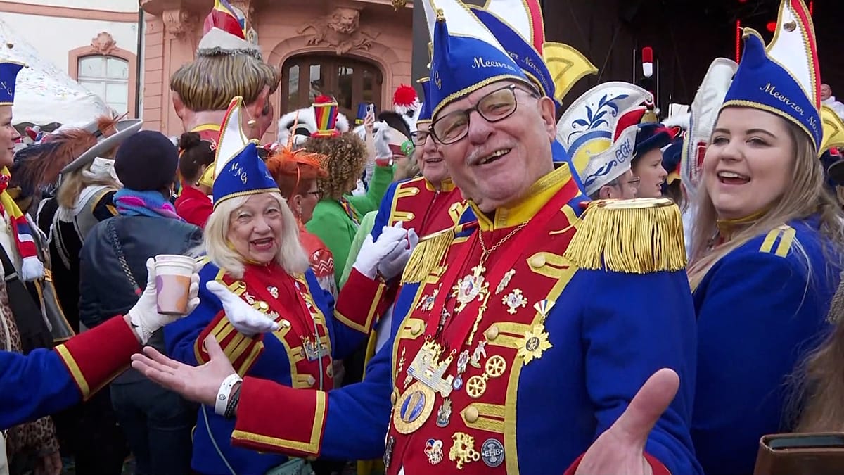 Mainz celebrates start of carnival season with costumes and tradition