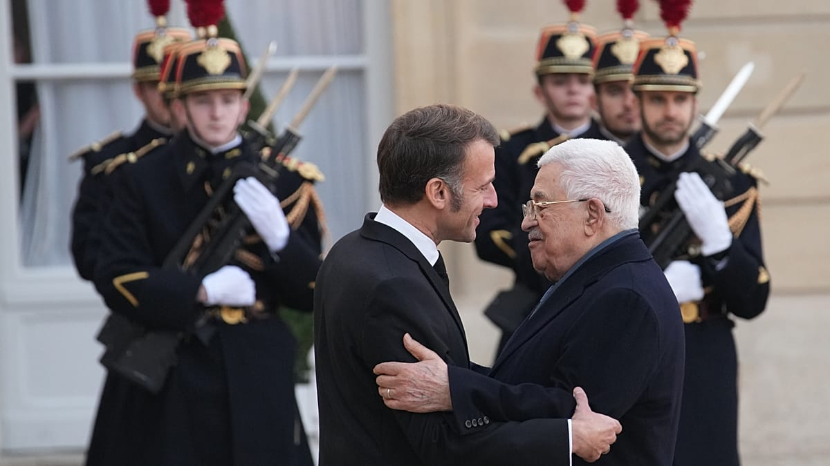 Macron-und-Abbas-planen-Komitee-zu-Pal-stinenserstaat