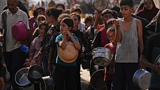 Gaza: soaring costs and empty pots leave families dependent on Charity Kitchens