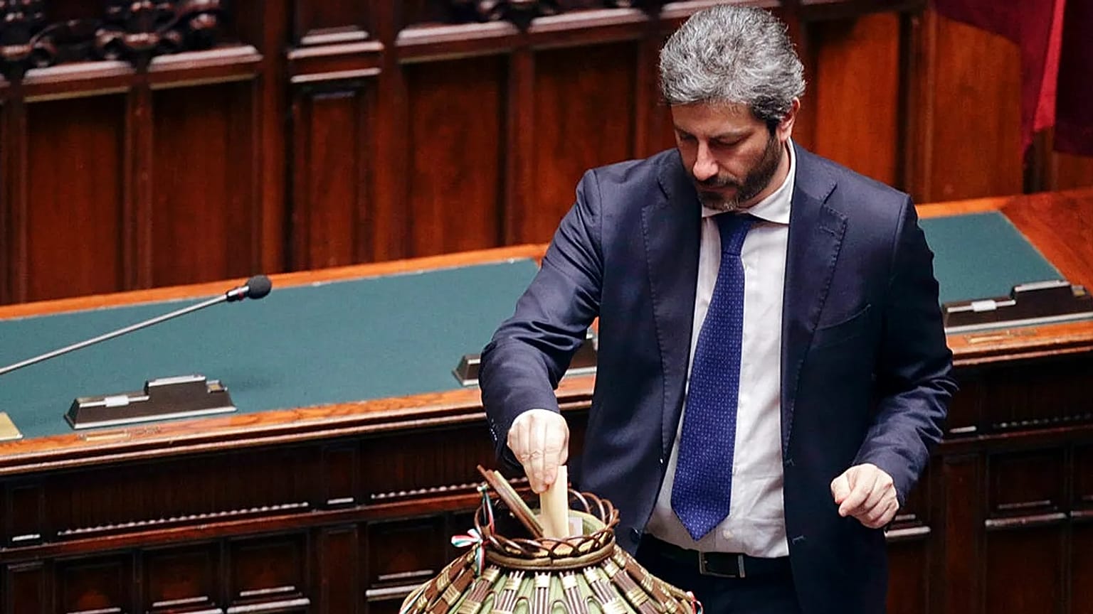 Roberto Fico vota per eleggere il presidente della Camera - Roma, venerdì 23 marzo 2018
