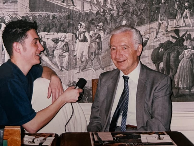 Zollman Péter interjú közben Londonban, riporter: Ács Gábor