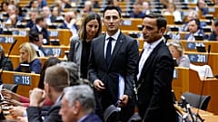Γκλεν Μικάλεφ