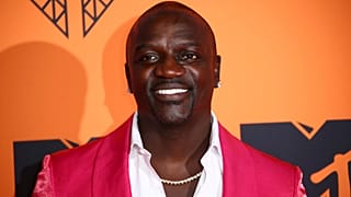 Arrêté deux fois en Géorgie, le chanteur Akon poursuit sa tournée en Inde