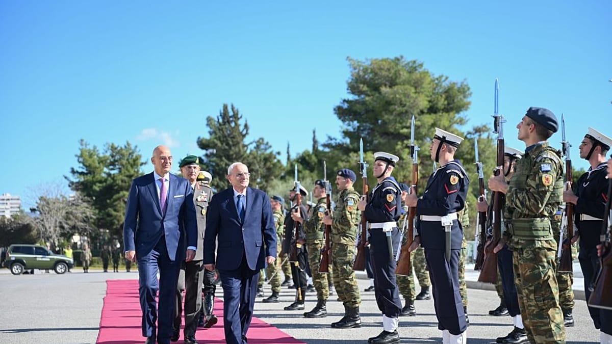 Grèce - Liban : Athènes va envoyer des chars et des véhicules de transport à Beyrouth