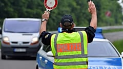 Fotónk illusztráció - rendőri ellenőrzés az egyik autópályán