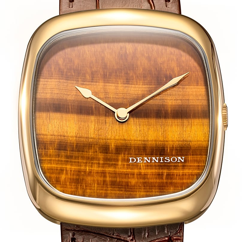 This watch revives a classic Dennison cushion case, paying homage to the elegance of the 1960s. 