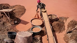 Sénégal : Diomaye Faye annonce des réformes dans le secteur minier