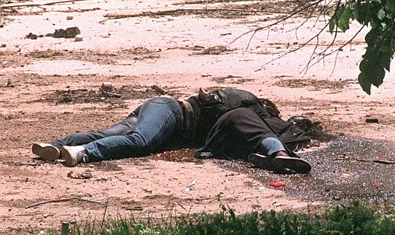 A szerb Boško Brkić és bosnyák barátnője Admira Ismić; a senki földjén végeztek velük, 1993-ban