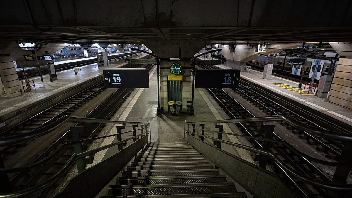 Paris : un homme armé d'un couteau neutralisé par la police à la gare Montparnasse