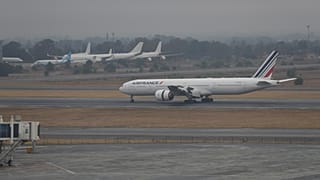 South African authorities under fire after 150 Palestinians stranded on plane for hours