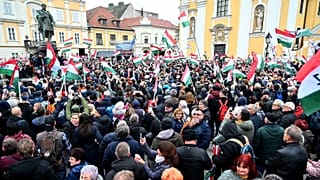 A few hours apart, a campaign event for the governing party and the opposition was held in Győr.