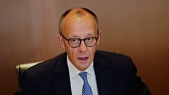 Der deutsche Bundeskanzler Friedrich Merz nimmt am Mittwoch, den 15. Oktober 2025, an der Kabinettssitzung in der Kanzlei in Berlin teil.