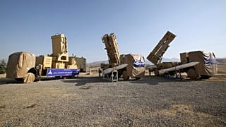 عکس آرشیوی از موشک‌های زمین به هوای ایران در سال ۲۰۱۹