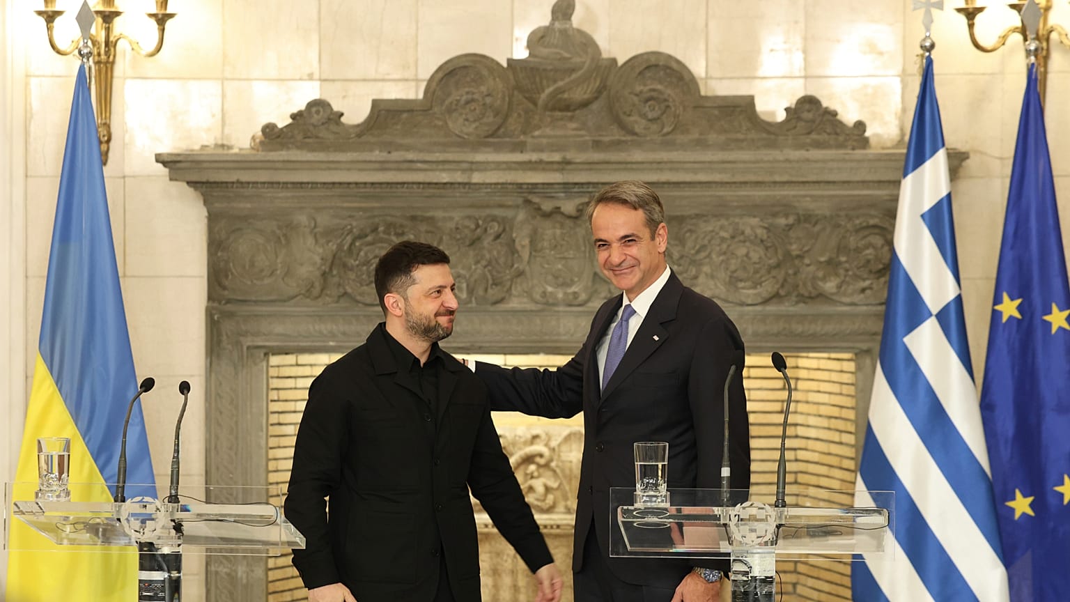 Κυριάκος Μητσοτάκης και Βολοντίμιρ Ζελένσκι κοινές δηλώσεις μετά τη συνάντησή τους στο Μέγαρο Μαξίμου