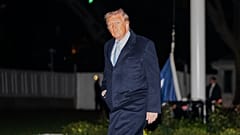 Präsident Trump kehrt am Sonntag, 16. November 2025, nach einem Wochenende in Palm Beach, Florida, ins Weiße Haus in Washington zurück.