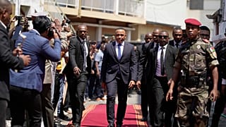 Madagascar : "c'est au peuple de demander ma candidature" colonel Randrianirina